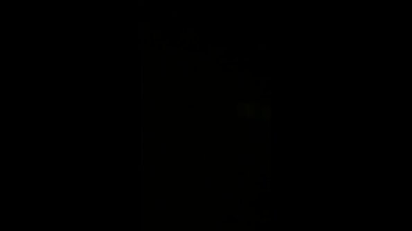 സ്‌പോർട്ടി ബേബ്‌സ് വനേസ സ്കൈ, ജുവൽസ് ബ്ലൂ, മക്കെൻസി മോസ് എന്നിവർ കിടക്കയിൽ കിടന്നുറങ്ങുന്നു